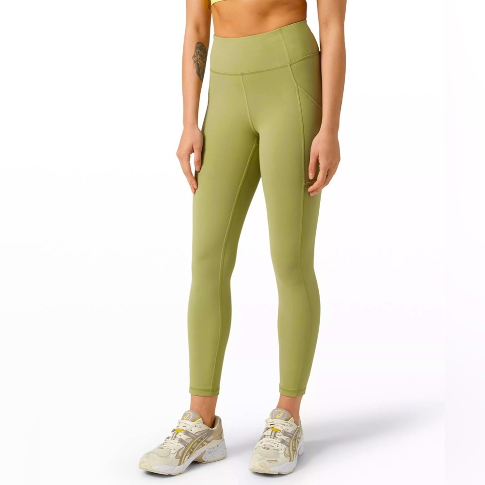 NWOT Lululemon Invigorate High Rise Tight 25"